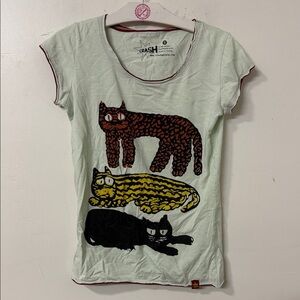 Light Green Cat Graphic Tee - Yellow, Black, Brown Cats